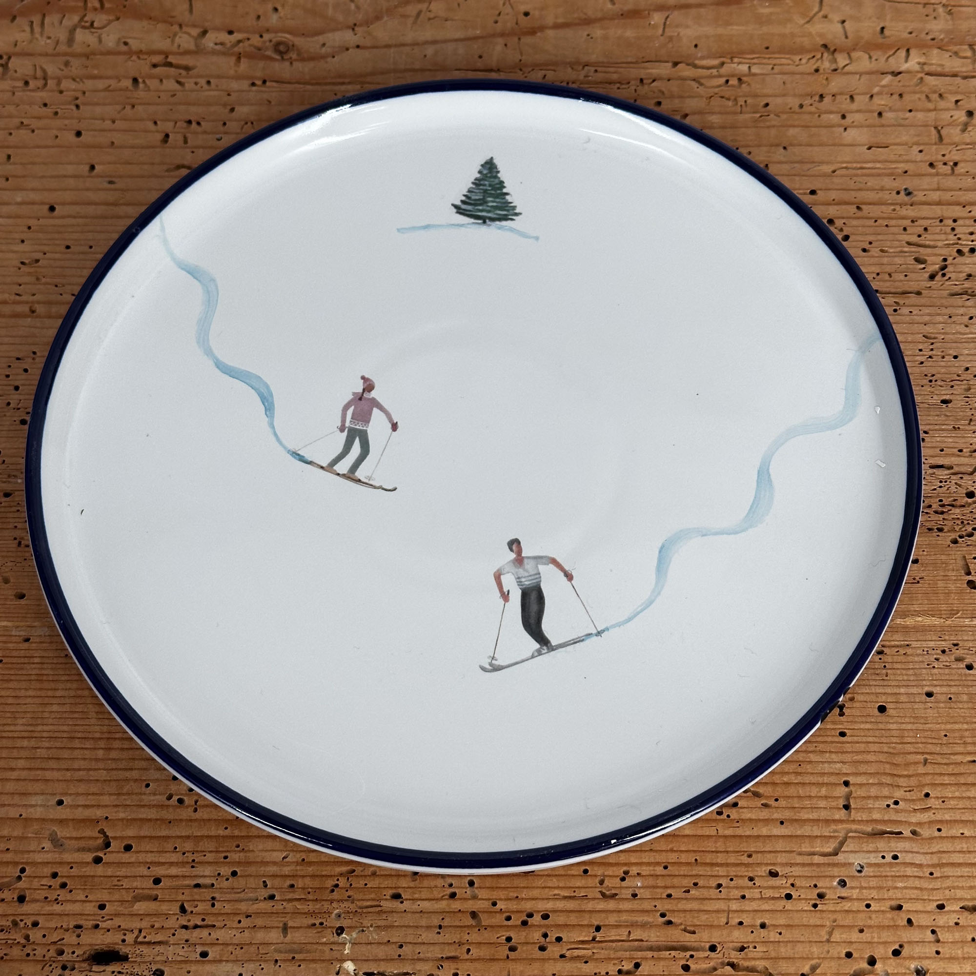 Frühstücksteller blauer Rand mit Schifahrern und Wedelspuren, Dessertteller